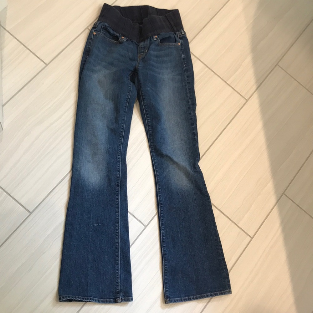 Gap maternity jeans Real Sexy size 26 or 2r